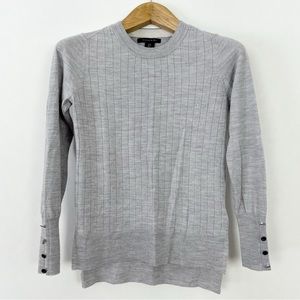 Tahari Women’s Light Grey‎ Merino Wool Blend Crewneck Sweater Size Small
